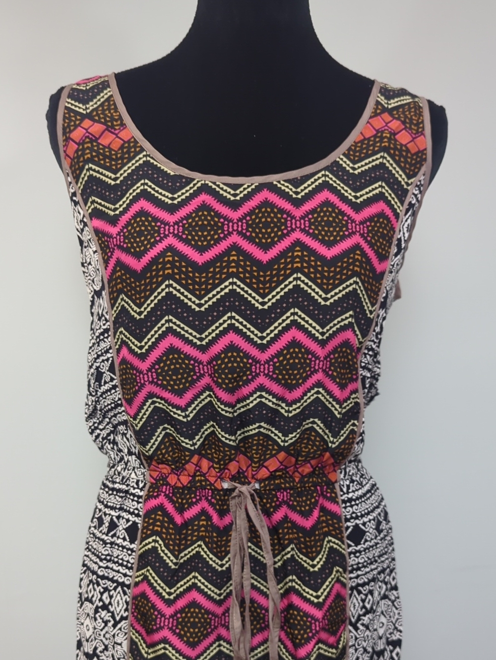 THML Sleeveless Maxi Dress Pink Black Chevron Print Drawstring Waist Size M